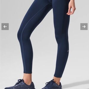 Alo , 7/8 High-waist airlift leggings, Navy blue